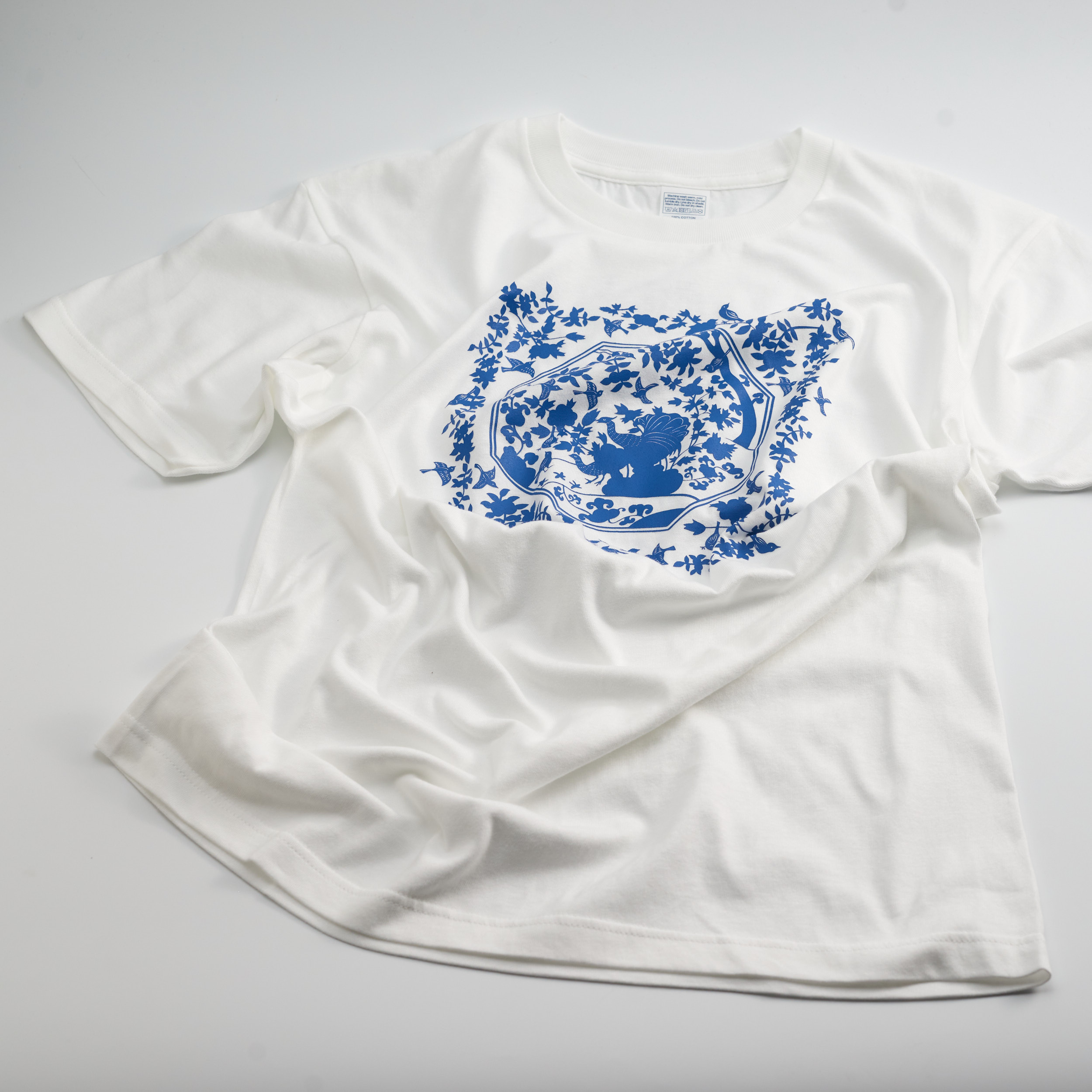 T-shirt 青花(白)  Blue and White Porcelain T-shirt (White)